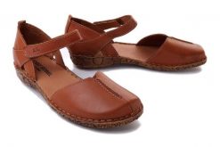 JOSEF SEIBEL 79542 727 370 Rosalie 42 cognac, sandały damskie. Brązowe sandały Josef Seibel, bez wzorów, ze skóry, bez obcasa, bez zapięcia. Za 299.90 zł.