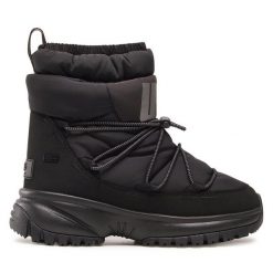 Śniegowce Ugg. Czarne śniegowce UGG, bez wzorów, bez zapięcia. Za 809.99 zł.