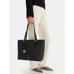 Torebka MEXX. Czarne shopper bag Mexx, bez wzorów, bez dodatków. Za 159.99 zł.