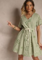 Jasnozielona Sukienka Boho Ozdobiona Sznurkiem i Haftami Evinelle. Zielone sukienki Renee, na co dzień, l, bez wzorów, boho, bez kołnierzyka, bez ramiączek, midi, proste. W wyprzedaży za 119.99 zł.