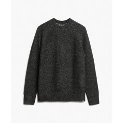 Gruby oversize sweter z rękawami raglanowymi damski Superdry. Czarne swetry Superdry, bez wzorów, bez ramiączek. W wyprzedaży za 358.05 zł.