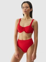 4F Góra od bikini damska - czerwona XS. Czerwone bikini 4f, bez wzorów, z dzianiny, wakacyjne. W wyprzedaży za 39.99 zł.