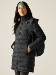 Regatta Płaszcz pikowany "Starler" w kolorze czarnym rozmiar: 42. Czarne płaszcze Regatta, bez wzorów, bez kaptura. Za 222.94 zł.