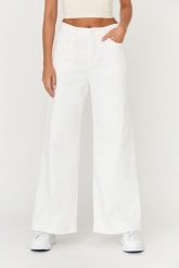 7 FOR ALL MANKIND Białe jeansy damskie Zoey Milk. Białe jeansy 7 for all mankind, bez wzorów, z bawełny, eleganckie. W wyprzedaży za 399.99 zł.