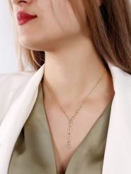 Atelier MIU Pozłacany naszyjnik z elementami ozdobnymi - dł. 45 cm rozmiar: onesize. Żółte naszyjniki atelier MIU, z materiału, z cyrkonią, pozłacane. Za 61.17 zł.