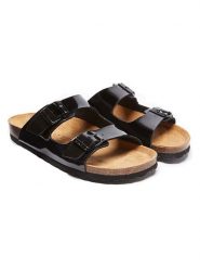 Mandel Klapki "Alberto" w kolorze czarnym rozmiar: 40. Czarne klapki Mandel, bez wzorów, klasyczne, z otwartym noskiem, bez obcasa, bez zapięcia. Za 121.99 zł.