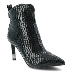 Botki damskie S. Barski, eleganckie skórzane we wzorki i na szpilce z noskiem w szpic, zielone, CR52-705. Zielone botki S.BARSKI, bez wzorów, z lakierowanej skóry, eleganckie, bez obcasa, na obcasie, bez zapięcia. Za 329.00 zł.