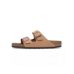 Klapki damskie Birkenstock Arizona BS. Brązowe klapki Birkenstock, bez wzorów, z materiału, bez obcasa, bez zapięcia. Za 430.90 zł.