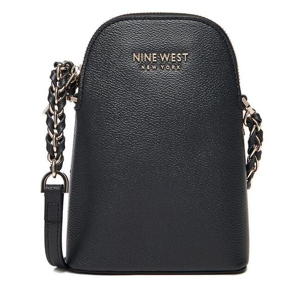Torebka Nine West. Czarne listonoszki Nine West, bez wzorów, bez dodatków. Za 129.99 zł.
