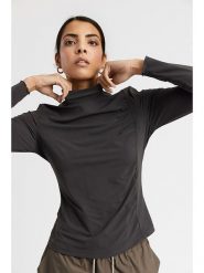 Rethinkit Koszulka funkcyjna "Verdi" w kolorze czarnym rozmiar: L. Czarne t-shirty sportowe Rethinkit, l, bez wzorów, z materiału, bez ramiączek, outdoorowe. Za 114.17 zł.