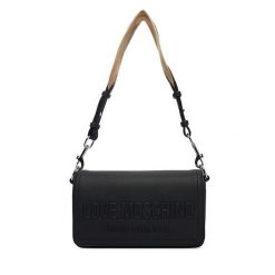 Torebka LOVE MOSCHINO. Czarne torebki klasyczne Love Moschino, bez wzorów, klasyczne, bez dodatków. Za 839.99 zł.