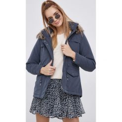 Only Parka damska kolor szary zimowa. Szare płaszcze ONLY, na zimę, l, bez wzorów, z tkaniny, z kapturem. W wyprzedaży za 119.99 zł.