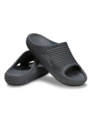 Crocs Klapki "Mellow Tide Recovery Slide" w kolorze szarym rozmiar: 46/47. Szare klapki Crocs, bez wzorów, klasyczne, z otwartym noskiem, bez obcasa, bez zapięcia. Za 100.75 zł.