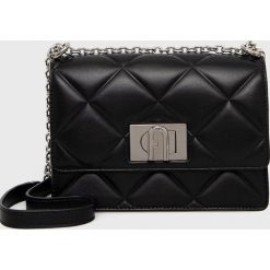 Furla torebka skórzana kolor czarny. Czarne listonoszki Furla, bez wzorów, na ramię, pikowane, bez dodatków. Za 1,519.90 zł.