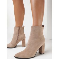 Beżowe Botki Mysrane. Brązowe botki Born2be, bez wzorów, z dzianiny, eleganckie, bez obcasa, na obcasie, bez zapięcia. W wyprzedaży za 167.99 zł.