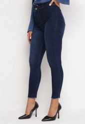 Niebieskie Jeansy Skinny z Postrzępionymi Nogawkami Nogoi. Niebieskie jeansy Born2be, s, bez wzorów, z jeansu. W wyprzedaży za 55.24 zł.