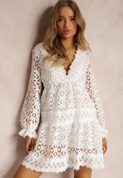 Biała Sukienka Dephiolea. Białe sukienki Renee, na imprezę, l, w ażurowe wzory, z koronki, bez kołnierzyka, bez ramiączek, maxi. Za 149.99 zł.