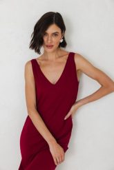 SUKIENKA ATENA BORDOWA XS - Flawless. Czerwone sukienki Flawless, na co dzień, xs, bez wzorów, z bawełny, eleganckie, bez kołnierzyka, bez ramiączek, proste. Za 276.00 zł.