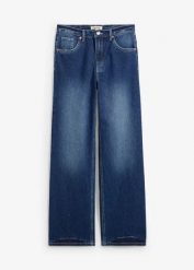 Dżinsy loose, prosta nogawka. Niebieskie jeansy bonprix, bez wzorów, z jeansu, z podwyższonym stanem. Za 122.99 zł.