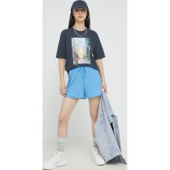 Only t-shirt bawełniany kolor granatowy. Niebieskie t-shirty ONLY, l, z aplikacjami, z bawełny, bez kołnierzyka, bez ramiączek. W wyprzedaży za 51.99 zł.