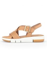 Gabor Skórzane sandały w kolorze jasnobrązowym rozmiar: 40. Brązowe sandały Gabor, bez wzorów, ze skóry, klasyczne, z otwartym noskiem, bez obcasa, bez zapięcia. Za 187.45 zł.