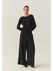 TATUUM Sweter w kolorze czarnym rozmiar: XS. Czarne swetry Tatuum, xs, bez wzorów, bez ramiączek. Za 139.95 zł.