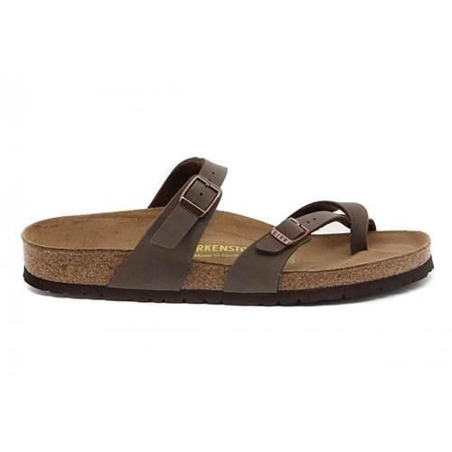 Klapki unisex Birkenstock 071061. Brązowe klapki Birkenstock, bez wzorów, z materiału, bez obcasa, bez zapięcia. Za 677.00 zł.