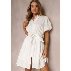 Biała Sukienka z Bawełny Halpy. Białe sukienki Renee, na imprezę, m, bez wzorów, z bawełny, eleganckie, bez kołnierzyka, bez ramiączek, mini, dopasowane. W wyprzedaży za 183.99 zł.