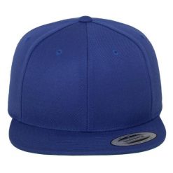 Klasyczna Czapka Z Daszkiem. Czarne czapki z daszkiem FLEXFIT, bez wzorów, z materiału, klasyczne. Za 65.99 zł.