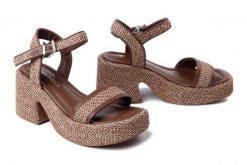 BOMBONELLA G034 P59 T599 brązowy, sandały damskie. Brązowe sandały Bombonella, bez wzorów, z gumy, bez obcasa, na obcasie, bez zapięcia. Za 344.17 zł.