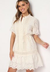 Jasnobeżowa Bawełniana Ażurowa Sukienka w Stylu Boho z Falbanką i Paskiem Nelisse. Brązowe sukienki Born2be, l, w ażurowe wzory, z bawełny, boho, bez kołnierzyka, bez ramiączek, midi, kopertowe. W wyprzedaży za 153.99 zł.