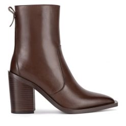 Botki Gino Rossi. Brązowe botki Gino Rossi, bez wzorów, bez obcasa, na słupku, bez zapięcia. Za 335.99 zł.
