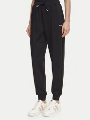 Guess Spodnie dresowe V6BB17 K6344 Czarny Regular Fit. Czarne spodnie dresowe Guess, z aplikacjami, z dresówki. Za 292.99 zł.