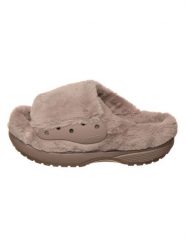 Crocs Kapcie "Classic Unfurgettable" w kolorze beżowym rozmiar: 38/39. Brązowe kapcie Crocs, bez wzorów, z materiału. Za 189.95 zł.