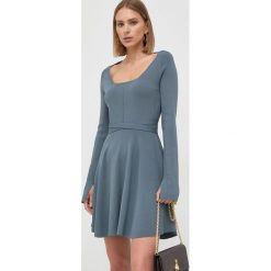 Patrizia Pepe sukienka mini rozkloszowana. Niebieskie sukienki Patrizia Pepe, bez wzorów, z dzianiny, bez kołnierzyka, bez ramiączek, maxi, dopasowane. Za 1,289.90 zł.