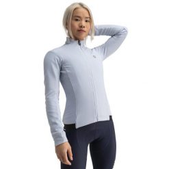 Damska kurtka rowerowa softshell Kolarstwo Siroko J1 Bluebell. Niebieskie kurtki SIROKO, bez wzorów, z materiału, sportowe, bez kaptura. W wyprzedaży za 295.00 zł.