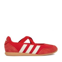 Baleriny adidas. Czerwone baleriny adidas, bez wzorów, bez obcasa, bez zapięcia. Za 279.99 zł.
