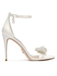 Steve Madden Sandały Newlywed 11005241 Biały. Białe sandały Steve Madden, bez wzorów, z materiału, bez obcasa, na szpilce, bez zapięcia. Za 519.99 zł.