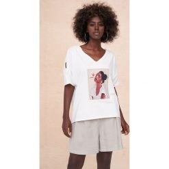 T-Shirt Damski Latrre BS Ekri. T-shirty blue shadow, bez wzorów, z bawełny, bez kołnierzyka, bez ramiączek. Za 169.90 zł.