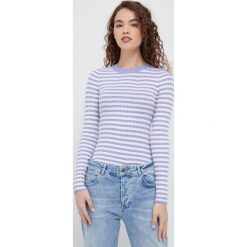 Vero Moda sweter damski kolor fioletowy lekki. Fioletowe swetry Vero Moda, l, bez wzorów, z dzianiny, bez ramiączek. Za 129.99 zł.