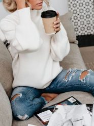 Milan Kiss Sweter w kolorze kremowym rozmiar: XL. Brązowe swetry Milan Kiss, xl, bez wzorów, bez ramiączek. Za 165.99 zł.