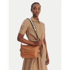 Torebka Coccinelle. Brązowe listonoszki Coccinelle, bez wzorów, bez dodatków. Za 1,299.99 zł.