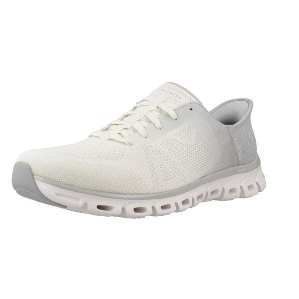Tenisówki Skechers Glide-step Excite. Białe trampki Skechers, bez wzorów, casualowe, bez zapięcia. Za 388.99 zł.