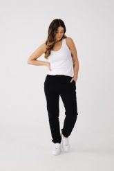 LEKKIE SPODNIE LOLA CZARNE XS - Flawless. Czarne spodnie dresowe Flawless, bez wzorów, z bawełny. Za 224.00 zł.