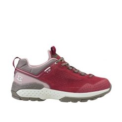 Damskie buty trekkingowe Garmont Groove G-Dry. Czerwone buty trekkingowe Garmont, bez wzorów, ze skóry, bez zapięcia, trekkingowe. Za 480.15 zł.