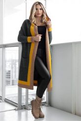 Elegancki długi kardigan z kapturem zielony. Zielone swetry PeeKaBoo, uniwersalny, bez wzorów, eleganckie, bez ramiączek. Za 379.00 zł.