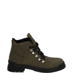ZIELONE BOTKI 1387230 KHAKI. Brązowe botki Venezia, bez wzorów, z nubiku, bez obcasa, bez zapięcia. Za 249.00 zł.