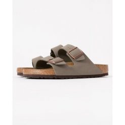 Klapki turystyczne uniseks Birkenstock Arizona 211. Szare klapki Birkenstock, bez wzorów, z materiału, bez obcasa, bez zapięcia. Za 569.00 zł.
