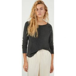 Czarna bluzka American Vintage. Czarne bluzki American Vintage, l, bez wzorów, z bawełny, vintage, bez kołnierzyka, bez ramiączek. W wyprzedaży za 380.00 zł.