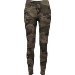Damskie klasyczne legginsy miejskie skinny. Brązowe legginsy Urban Classics, bez wzorów, klasyczne. Za 105.50 zł.